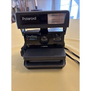 Polaroid One Step Close Up 600 Plus Instant Camera Retro Black W/ Strap Untested